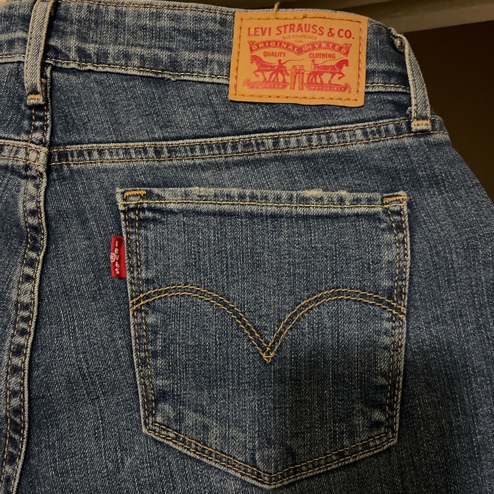 Levi’s bootcut Jean - Picture 4 of 4